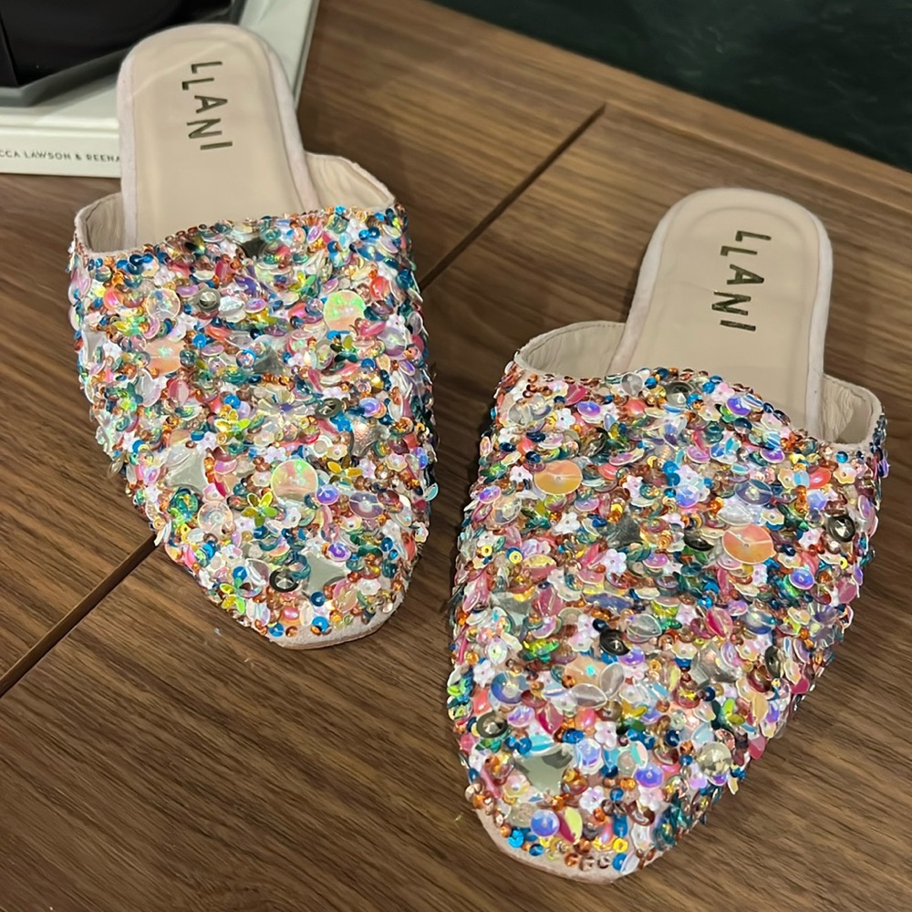 EUC Llani Sequin Confetti Slides - 39